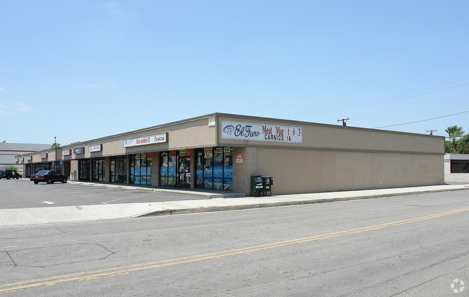 More Photos Of 1701-1725 W Chapman Ave, Orange General Retail For Lease