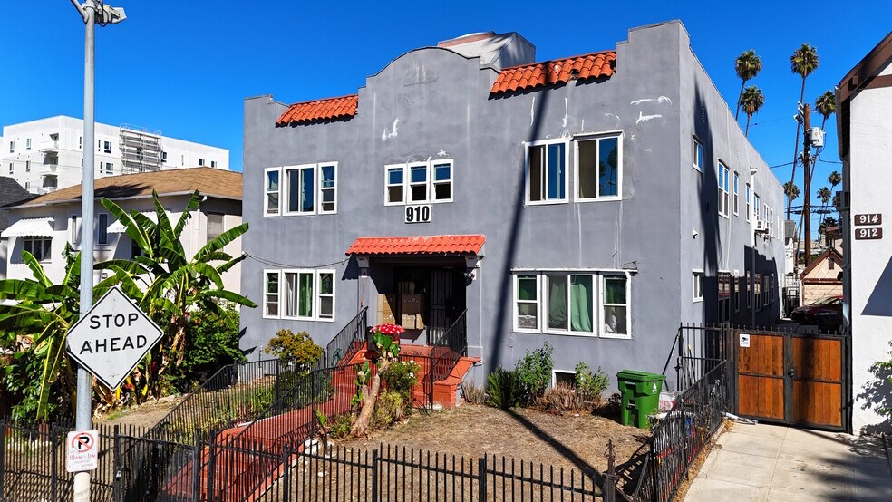 More Photos Of 910 S Mariposa Ave, Los Angeles Apartments For Sale