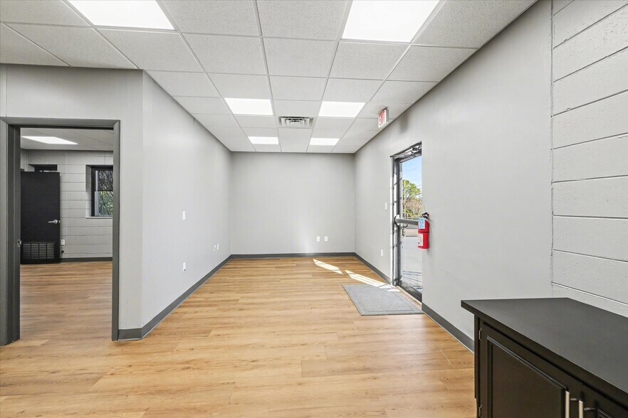 More Photos Of 369 Office Plaza Dr, Tallahassee Office For Lease