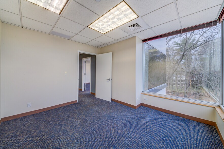 More Photos Of 60 Long Ridge Rd, Stamford Office For Lease