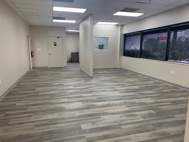 More Photos Of 1020 NW 6th St, Deerfield Beach Light Distribution For Lease