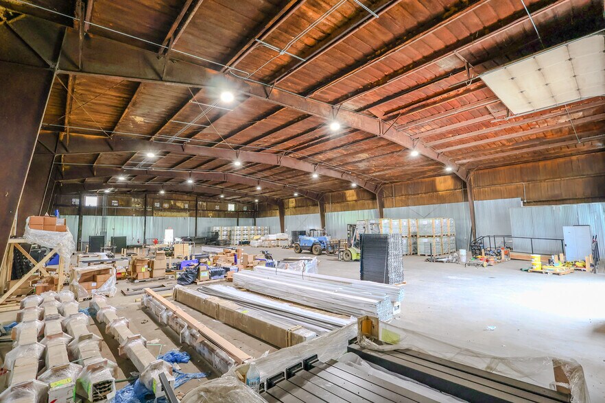 More Photos Of 8957 NC Highway 96 S, Benson Warehouse For Sale