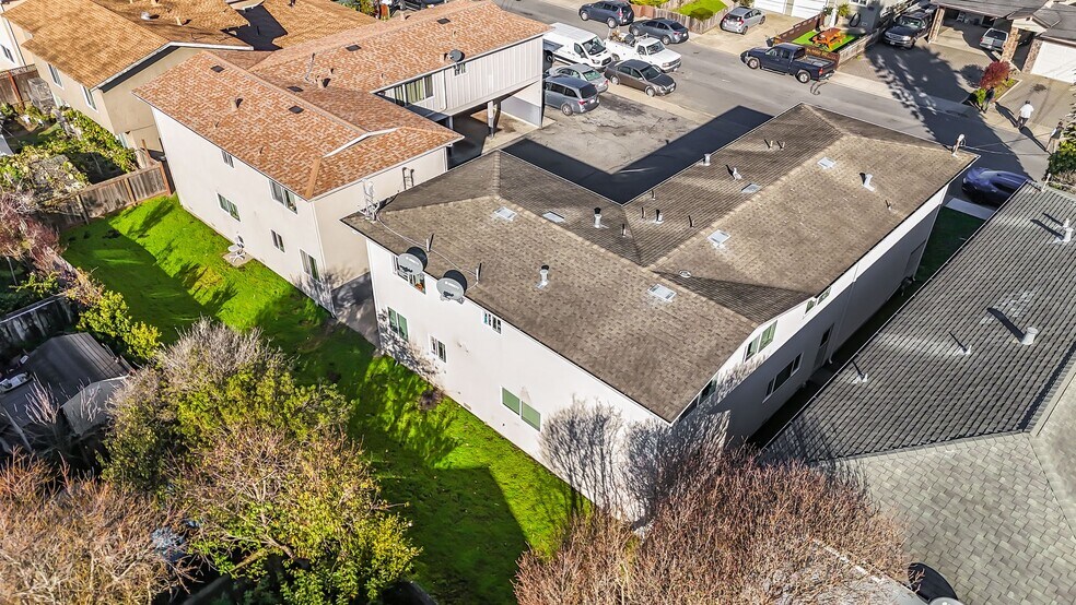 More Photos Of 470 Willow Ave, Half Moon Bay Apartments For Sale