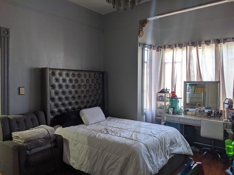 More Photos Of 3021 22nd St, San Francisco Apartments For Sale