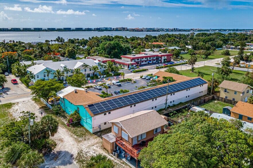 More Photos Of 901 S Federal Hwy, Lake Worth Hotel For Sale