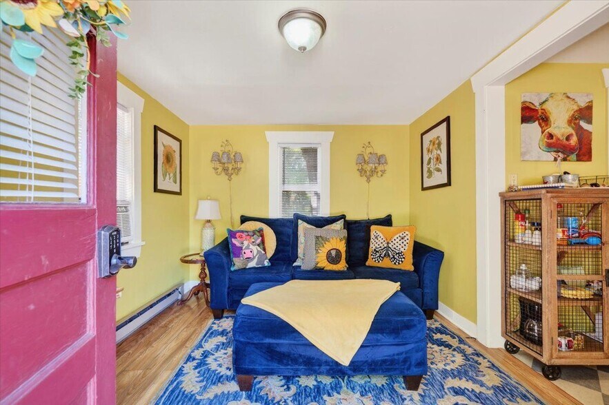 More Photos Of 102 Holly St, Colorado Springs Apartments For Sale