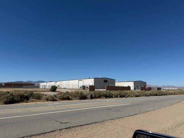 More Photos Of 19331-19441 Neuralia Rd, California City Warehouse For Sale