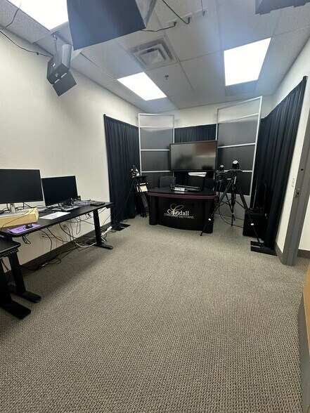 More Photos Of 1930 N Arboleda Dr, Mesa Office For Sale