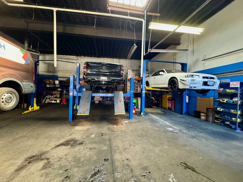 More Photos Of 6307 Fresh Pond Rd, Ridgewood Auto Repair For Sale