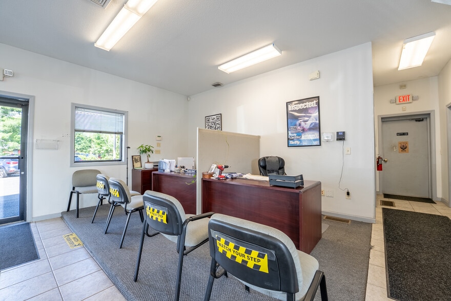 More Photos Of 880 Boston Rd, Springfield Auto Dealership For Sale