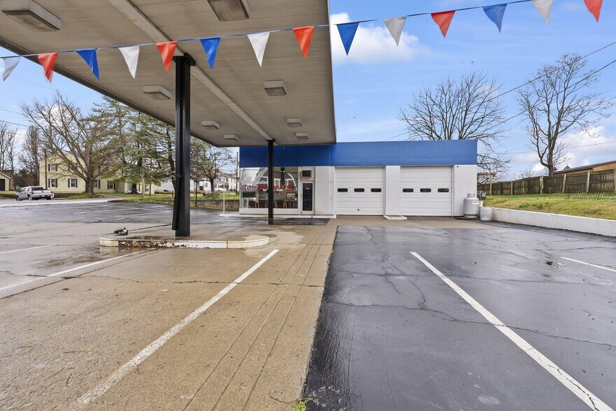 More Photos Of 212 N Main St, Cynthiana Auto Repair For Sale