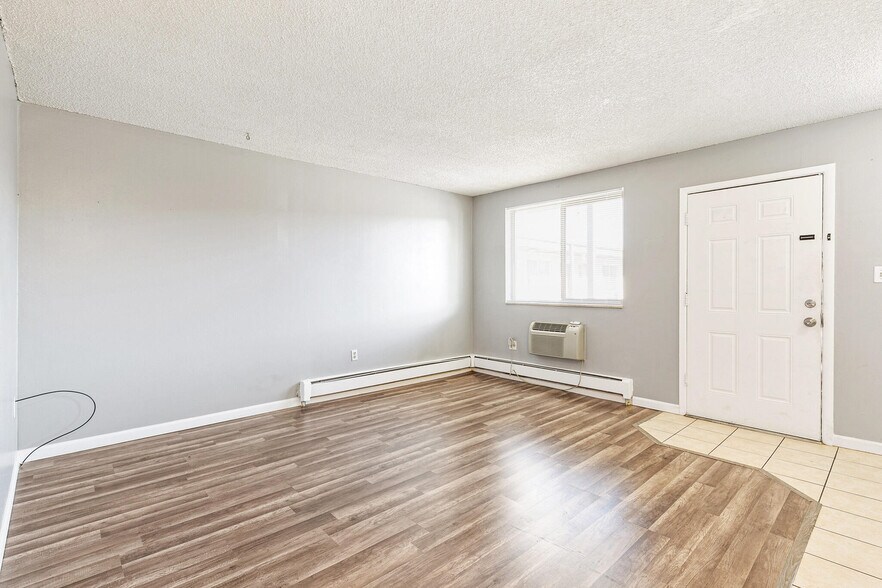 More Photos Of 5228 S Fox St, Littleton Apartments For Sale