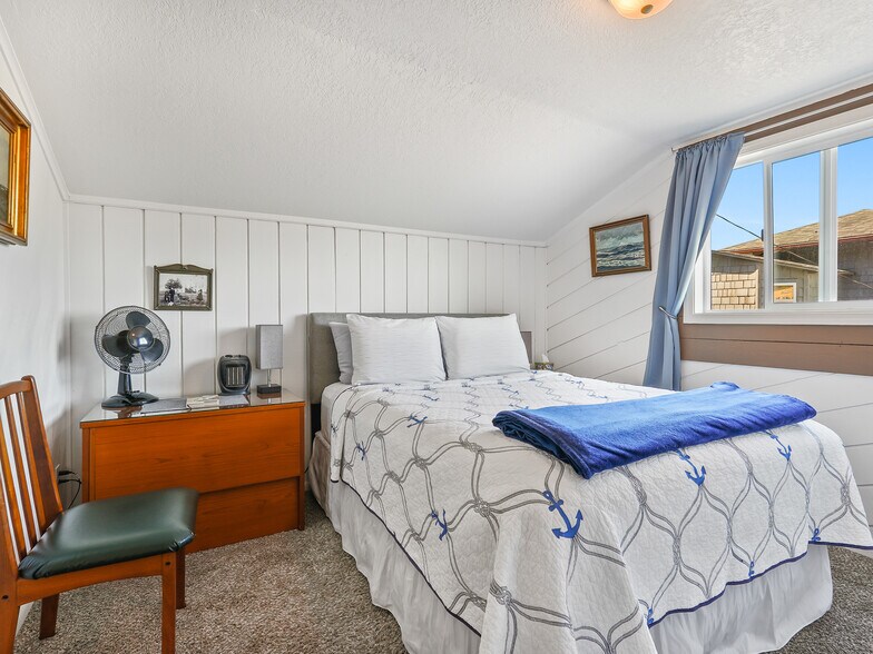 More Photos Of 580 Marine Dr, Wheeler Hotel For Sale