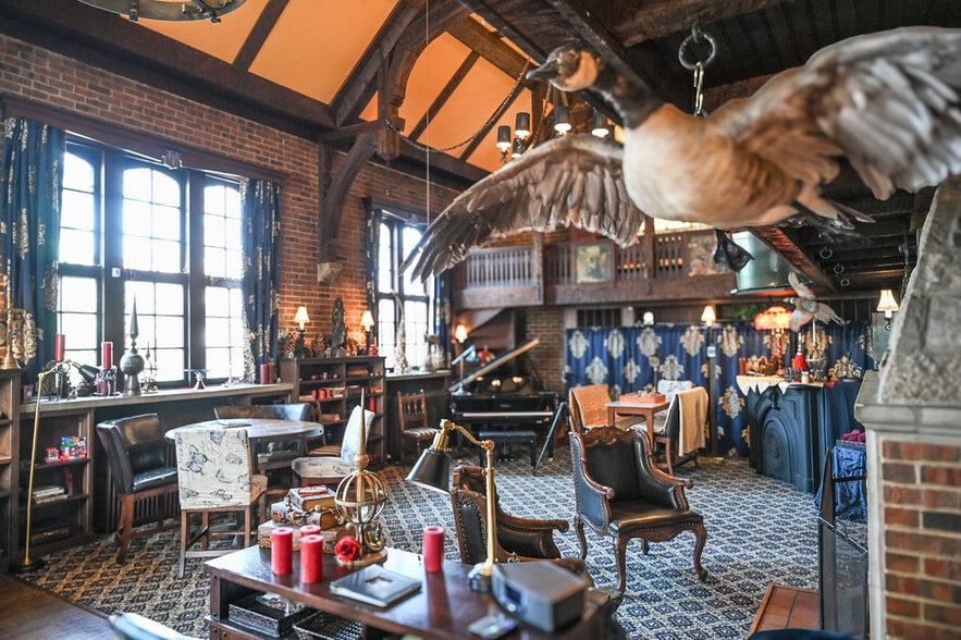 More Photos Of 1272 SW Fillmore St, Topeka Hospitality For Sale