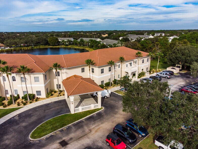 More Photos Of 842 Sunset Lake Blvd, Venice Medical For Sale