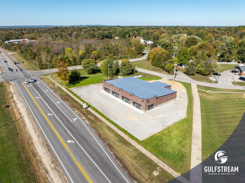 More Photos Of 8844 Highway 44 E, Mount Washington Freestanding For Lease