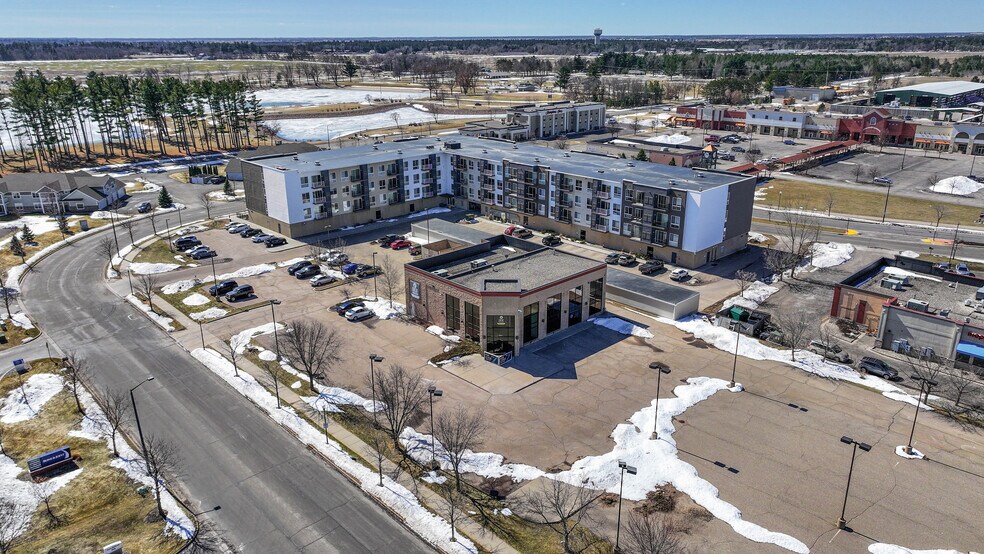 More Photos Of 1740 Park Ave, Plover Storefront Retail Office For Lease