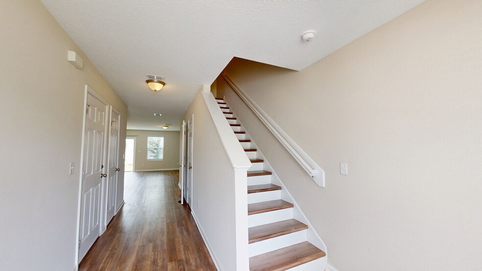 More Photos Of 9805 Trout Tides Blvd, Jacksonville Apartments For Sale