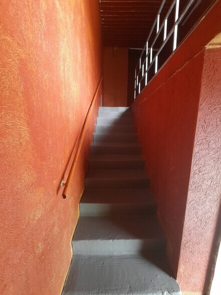 More Photos Of 124 Woods Ave, Caryville Hotel For Sale