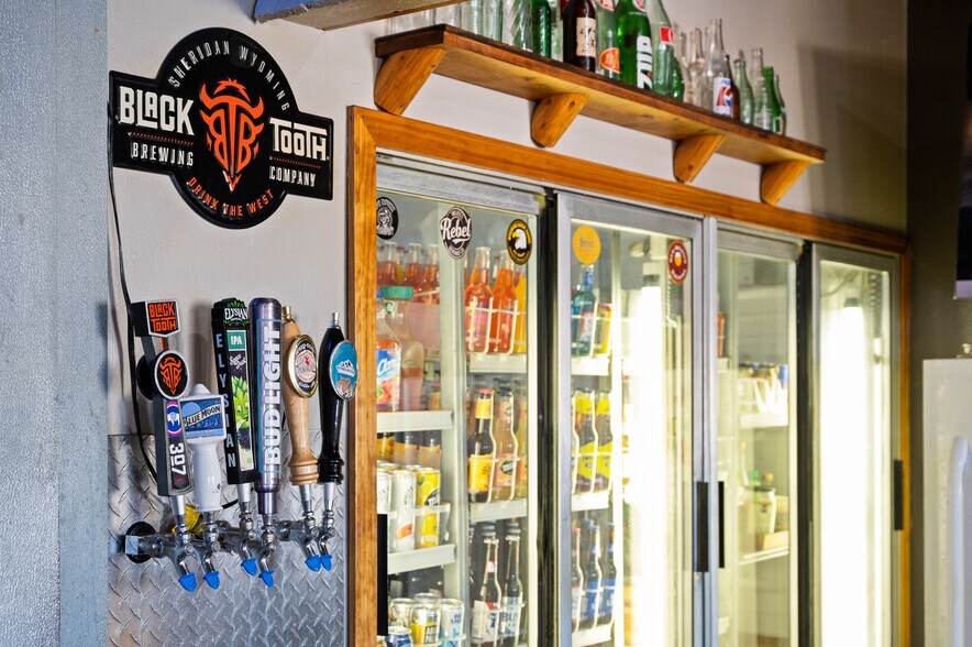 More Photos Of 2 Hays Blvd, Pine Haven Restaurant For Sale