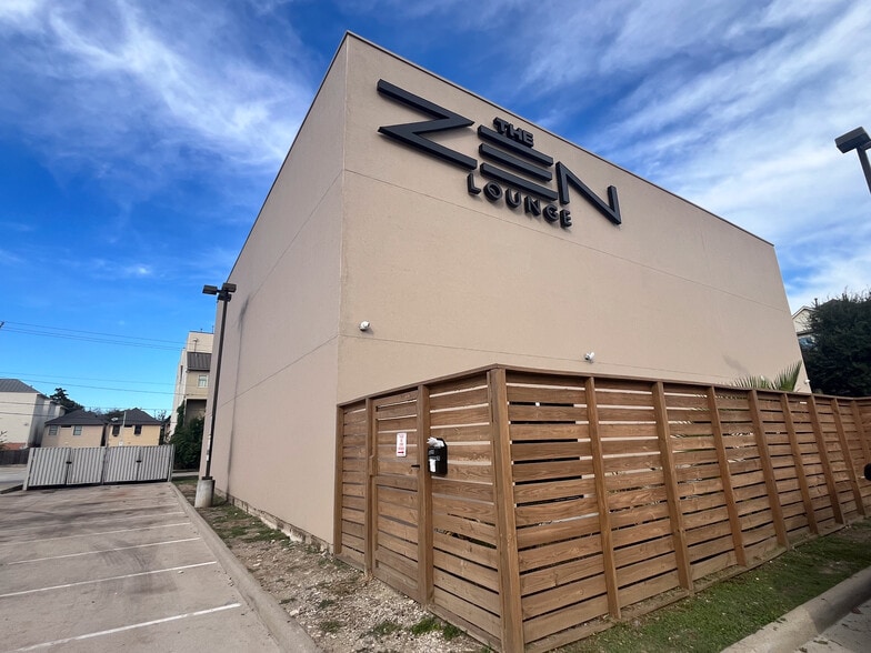 More Photos Of 5316 Washington Ave, Houston Bar For Lease