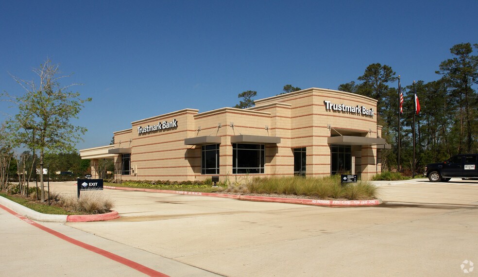 More Photos Of 10919-10927 Louetta Rd, Houston Unknown For Lease