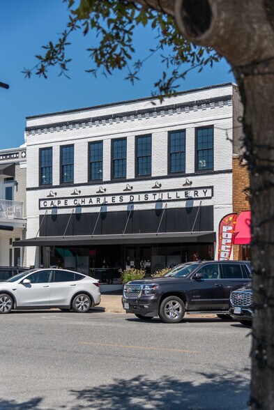 More Photos Of 225 Mason Ave, Cape Charles Storefront For Sale