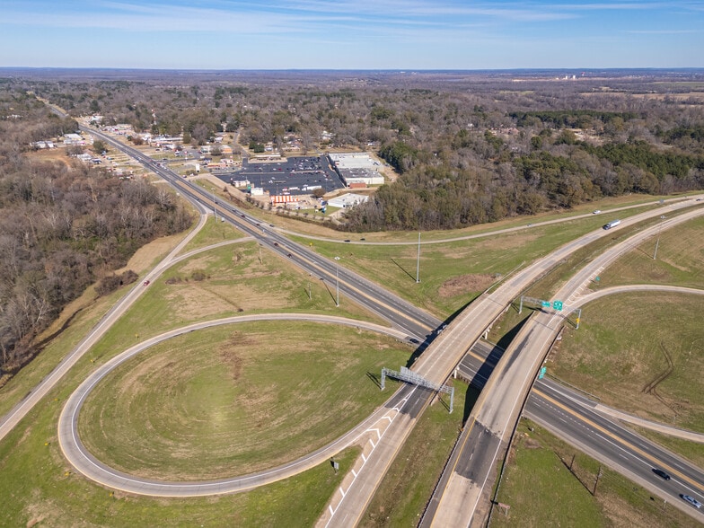More Photos Of 3000 N Market St, Shreveport General Retail For Sale