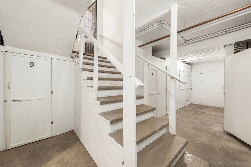 More Photos Of 1827 E 4th St, Long Beach Apartments For Sale