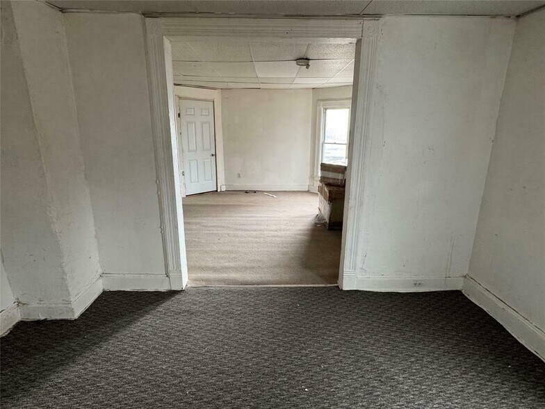 More Photos Of 99 Robinson St, Binghamton Multifamily For Sale