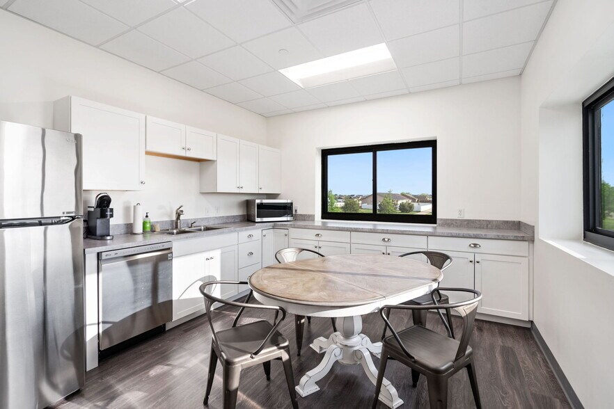 More Photos Of 3999 G W Bush Ave, Wellington Service For Sale