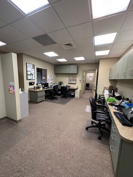 More Photos Of 842 Sunset Lake Blvd, Venice Medical For Lease