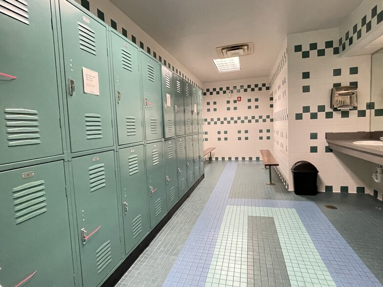 More Photos Of 7201 Nw 11th Pl, Gainesville Office For Sale