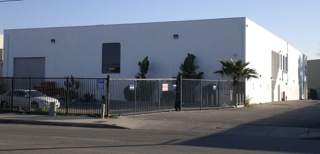 Primary Photo Of 7030 Hayvenhurst Ave, Van Nuys Warehouse For Sale