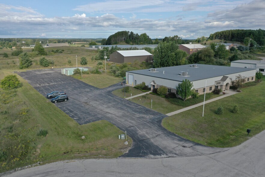 More Photos Of 5835 Shugart Ln, Traverse City Manufacturing For Lease