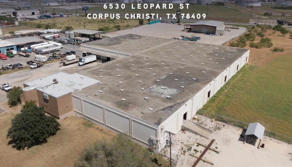 More Photos Of 6530 Leopard St, Corpus Christi Distribution For Lease