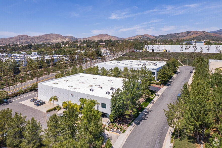 More Photos Of 19641 Da Vinci, Foothill Ranch Warehouse For Lease