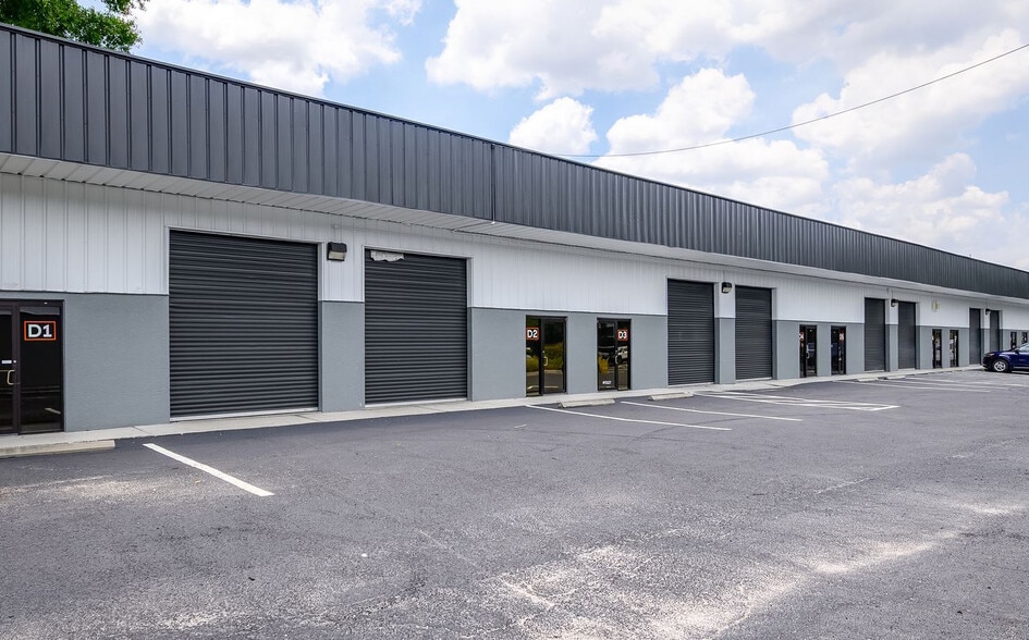 More Photos Of 2815 E Henry Ave, Tampa Unknown For Lease