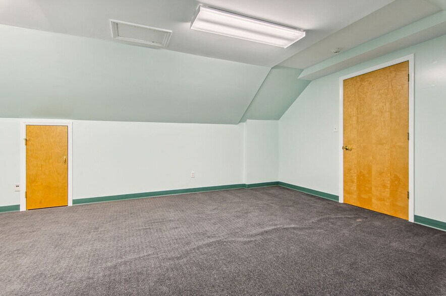 More Photos Of 43 Office Park Dr, Jacksonville Medical For Lease