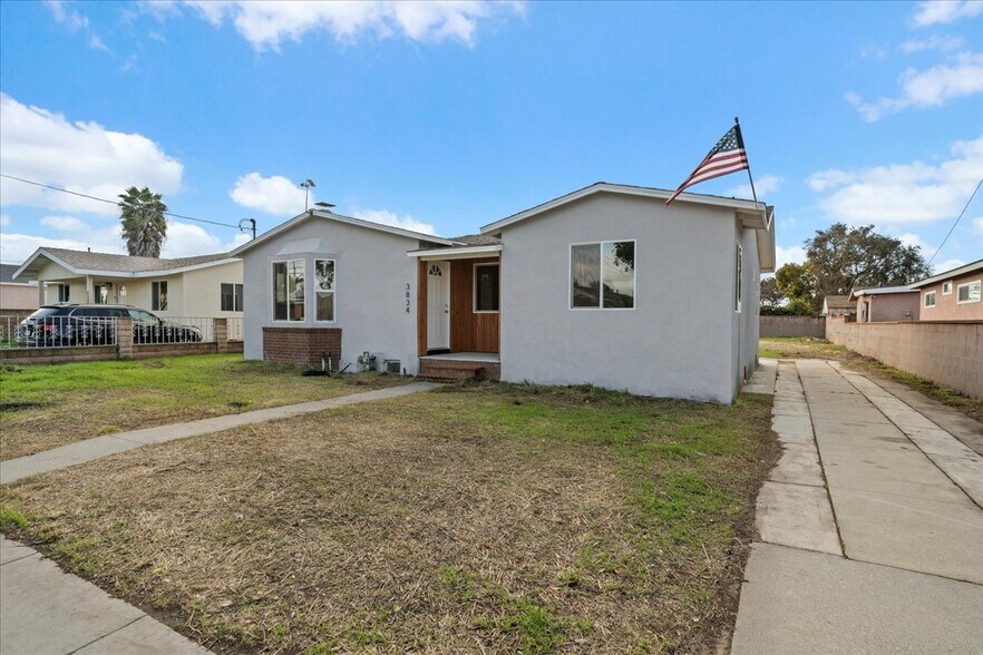 More Photos Of 3834 W 111th St, Inglewood Multifamily For Sale