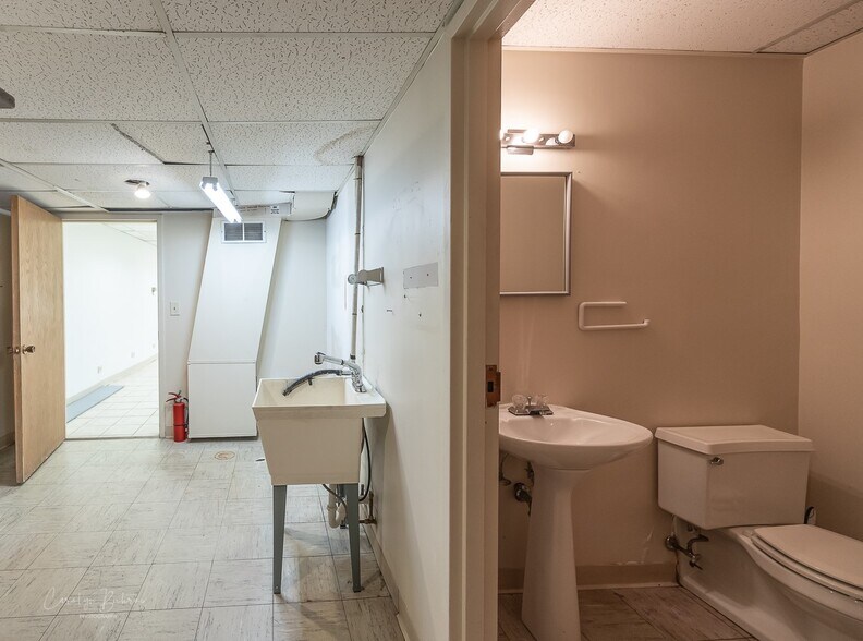 More Photos Of 23 Douglas Ave, Elgin Storefront Retail Office For Sale