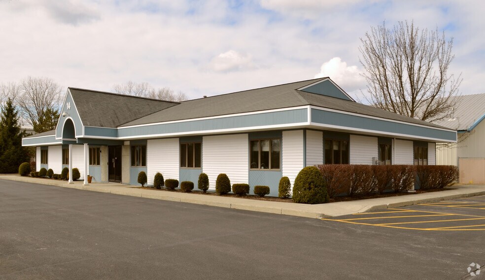 More Photos Of 14 Petra Ln, Albany Light Distribution For Lease