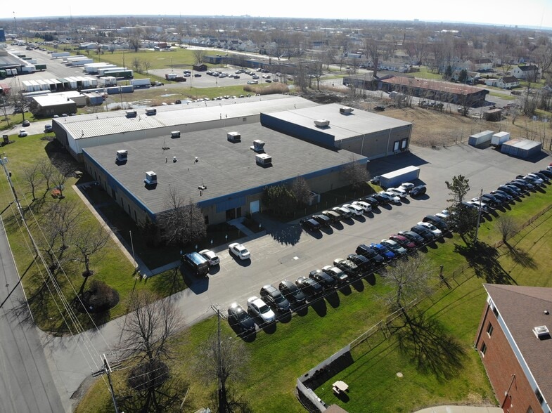 More Photos Of 55 Oriskany Dr, Tonawanda Distribution For Lease