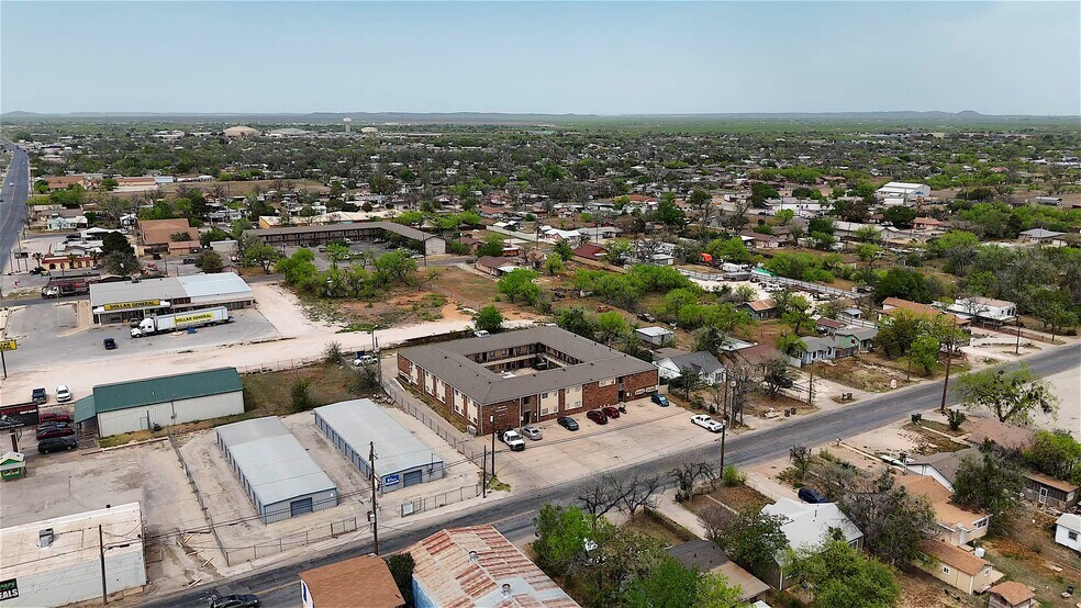 Primary Photo Of 12 E 29th St, San Angelo Apartments For Sale