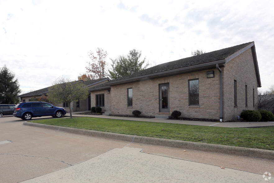 Primary Photo Of 1221 S Trimble Rd, Mansfield Office Residential For Lease