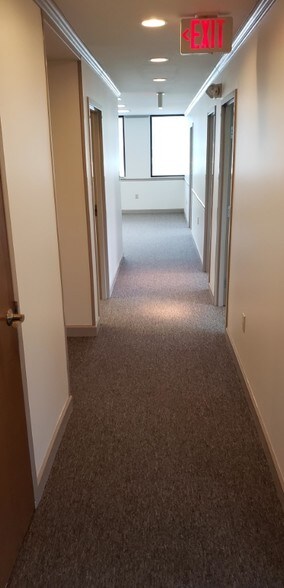 More Photos Of 1802 Williamson Ct, Brentwood Office For Lease