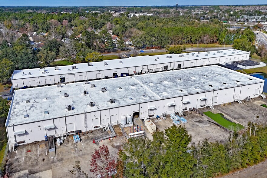 More Photos Of 6600 Youngerman Cir, Jacksonville Unknown For Lease