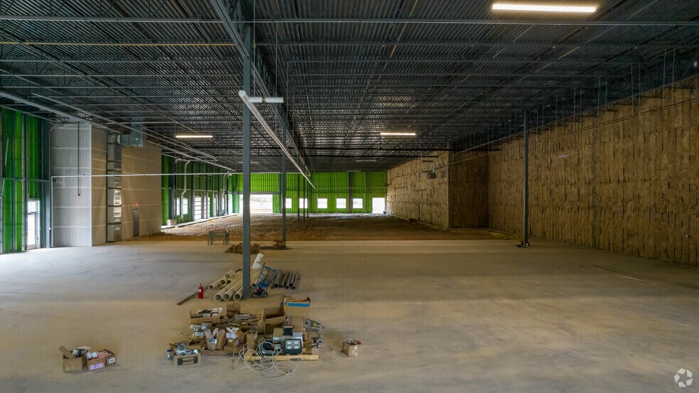 More Photos Of 2041-2053 Energy Dr, Apex Light Manufacturing For Lease