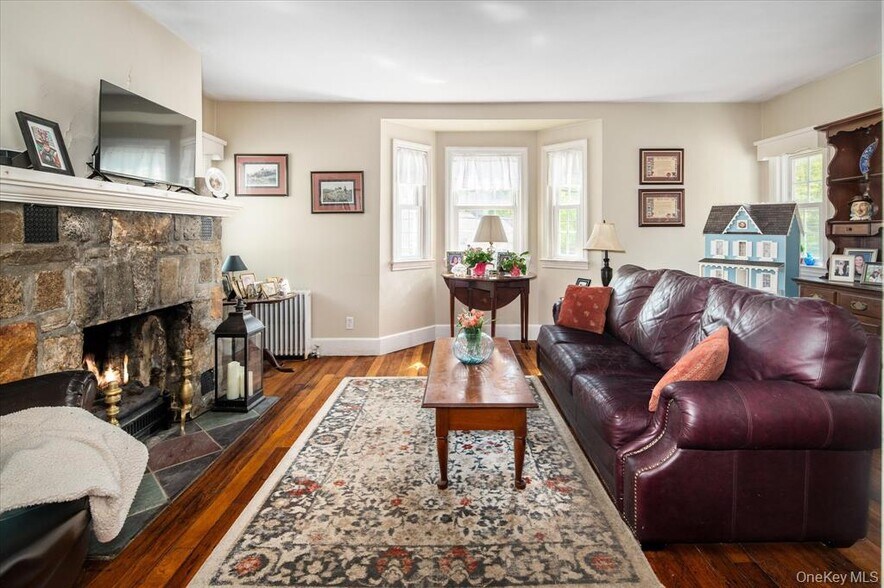 More Photos Of 544 US-6, Mahopac Freestanding For Sale