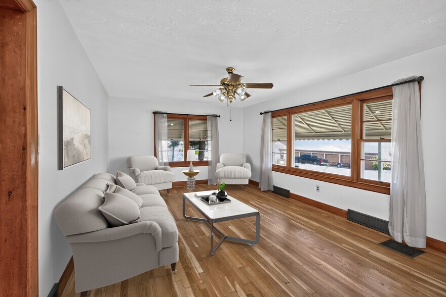 More Photos Of 43 Highway 433, Mackville Flex For Sale